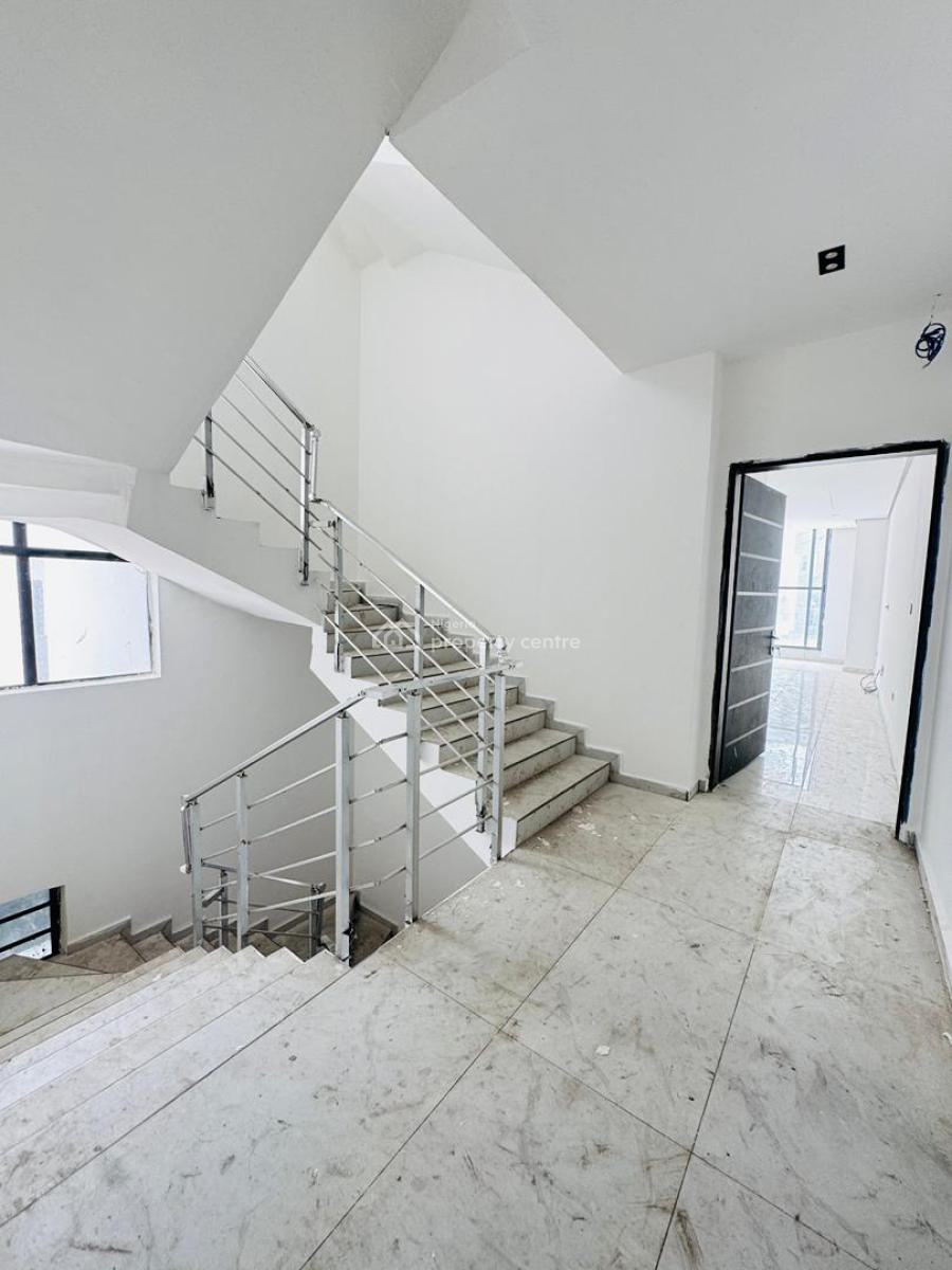 Brand New Spacious 2 Bedroom Apartment Available, Ologolo, Lekki, Lagos, Flat / Apartment for Sale