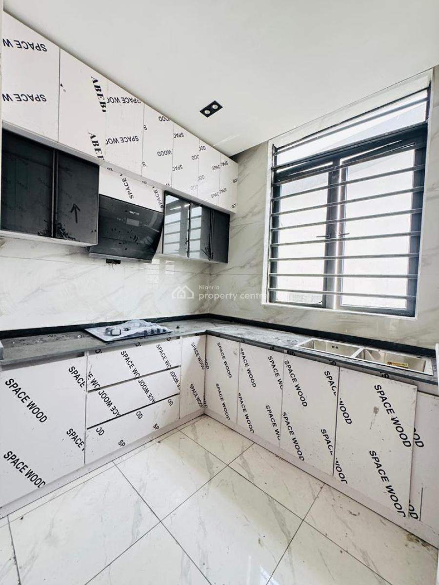 Brand New Spacious 2 Bedroom Apartment Available, Ologolo, Lekki, Lagos, Flat / Apartment for Sale