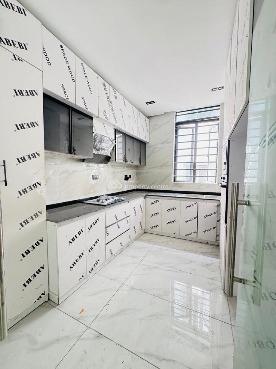 Brand New Spacious 2 Bedroom Apartment Available, Ologolo, Lekki, Lagos, Flat / Apartment for Sale
