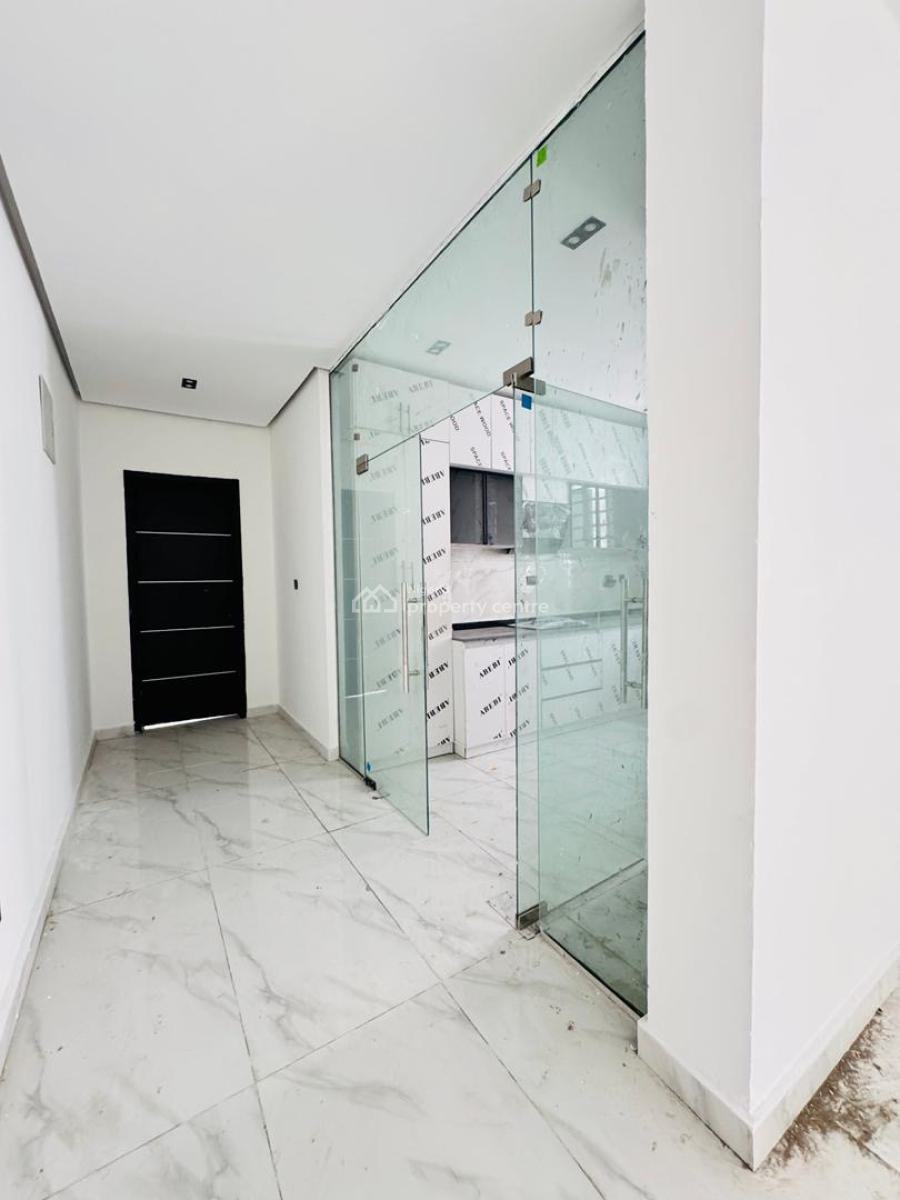 Brand New Spacious 2 Bedroom Apartment Available, Ologolo, Lekki, Lagos, Flat / Apartment for Sale