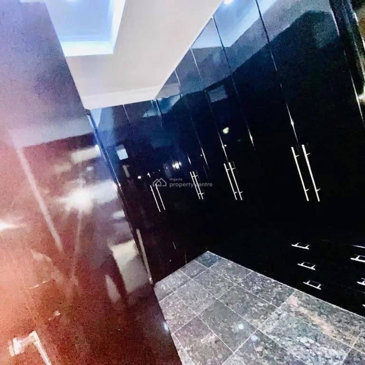 Luxury 8 Bedroom Furnished Mansion ,bq,pool,gardens,office,penthouse,, Guzape District, Abuja, Detached Duplex for Sale