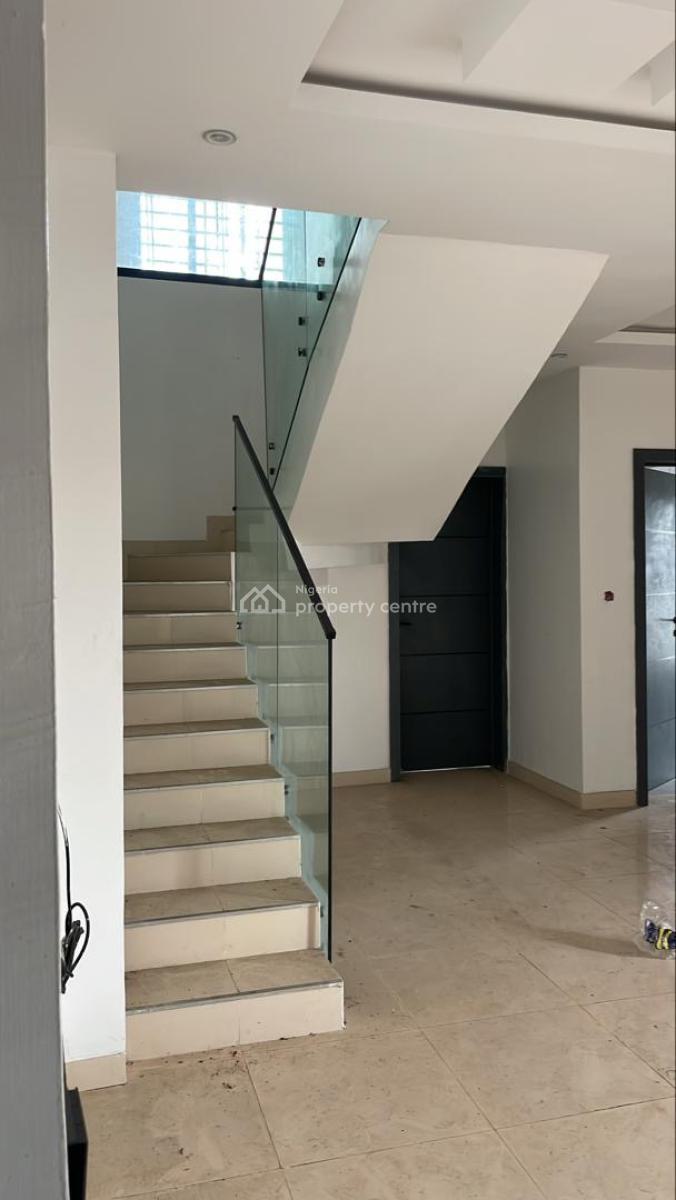 Tastefully Built & Fully Serviced 3 Bedroom Maisonette, Lekki Right, Lekki Phase 1, Lekki, Lagos, Flat / Apartment for Rent