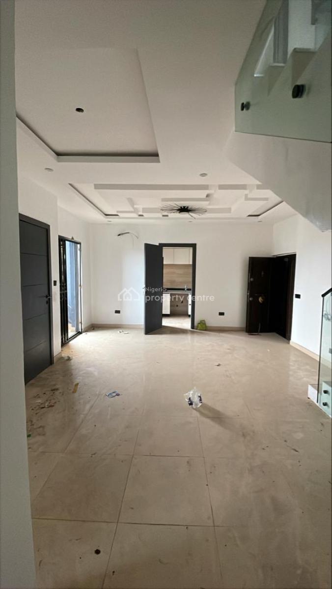 Tastefully Built & Fully Serviced 3 Bedroom Maisonette, Lekki Right, Lekki Phase 1, Lekki, Lagos, Flat / Apartment for Rent