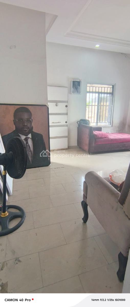 a Room Upstairs Shared Apartment, Jide Agbalaya Street, Lekki, Lagos, Self Contain (single Rooms) for Rent