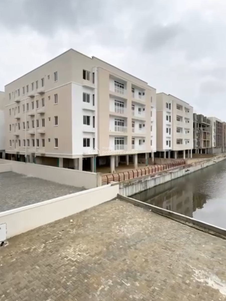 3bedroom Apartment, Western Foreshore, Osapa, Lekki, Lagos, Flat / Apartment for Rent
