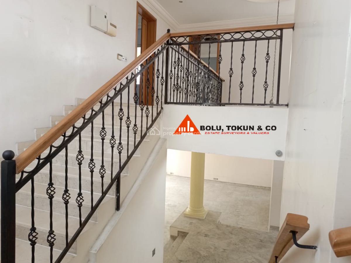 a 4-bedroom Detached House with a Study, a Laundry and 2-bedroom, Victoria Garden City, Ajah, Lagos, House for Sale