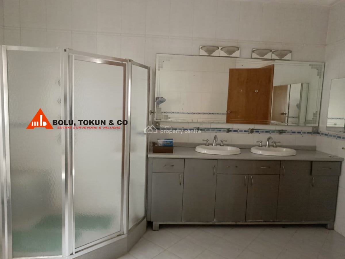 a 4-bedroom Detached House with a Study, a Laundry and 2-bedroom, Victoria Garden City, Ajah, Lagos, House for Sale