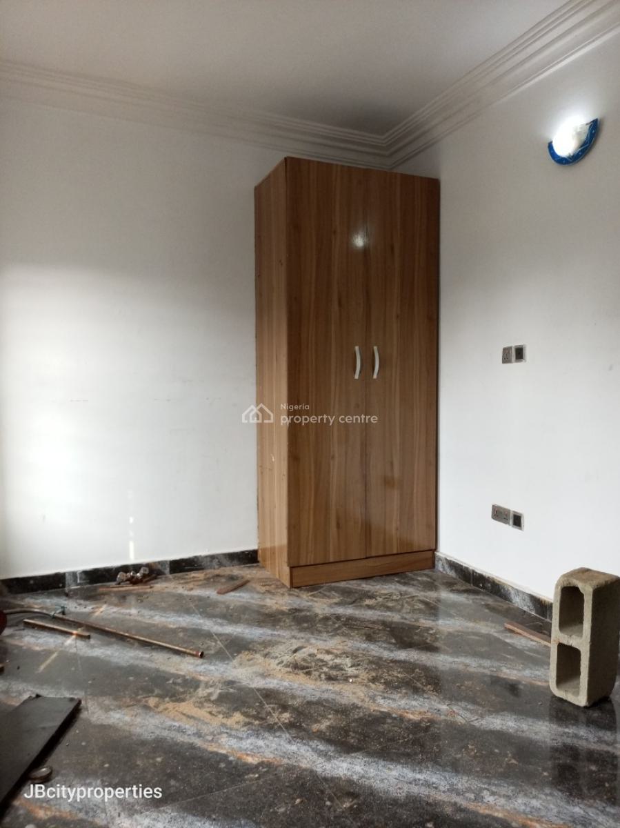 Luxury Upstairs 2 Bedroom Apartment, Ogombo, Ogombo, Ajah, Lagos, Flat / Apartment for Rent