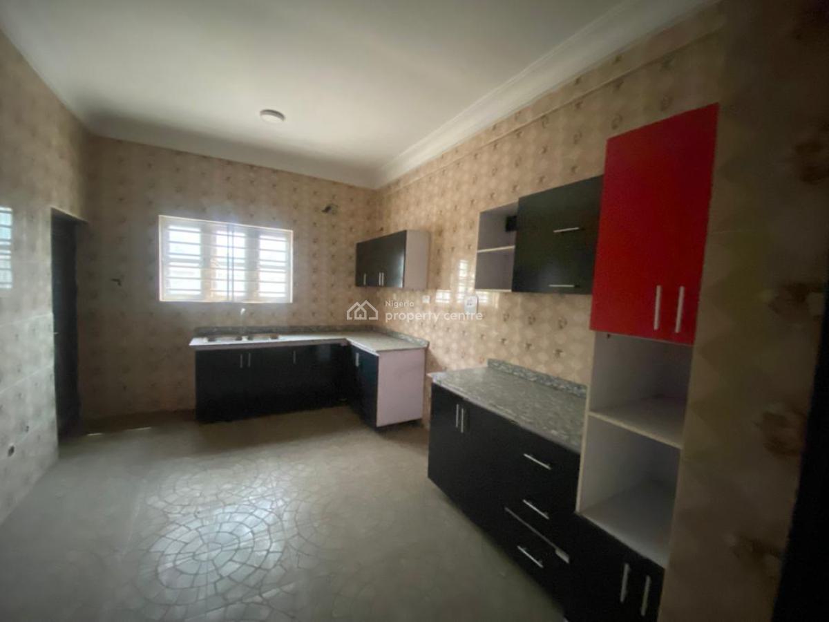 Fairly Used 3 Bedrooms Flat, Ikeja Gra, Ikeja, Lagos, Flat / Apartment for Sale