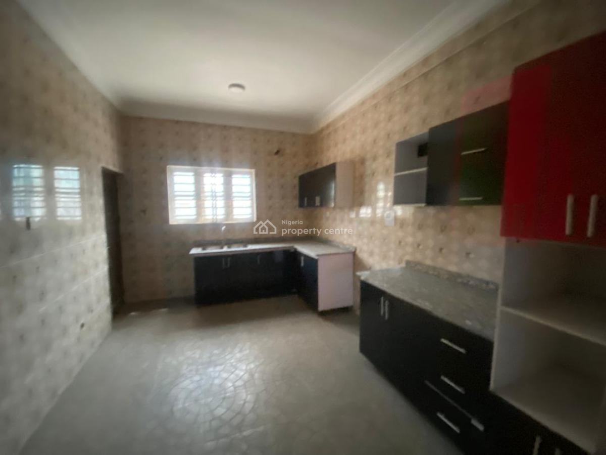 Fairly Used 3 Bedrooms Flat, Ikeja Gra, Ikeja, Lagos, Flat / Apartment for Sale
