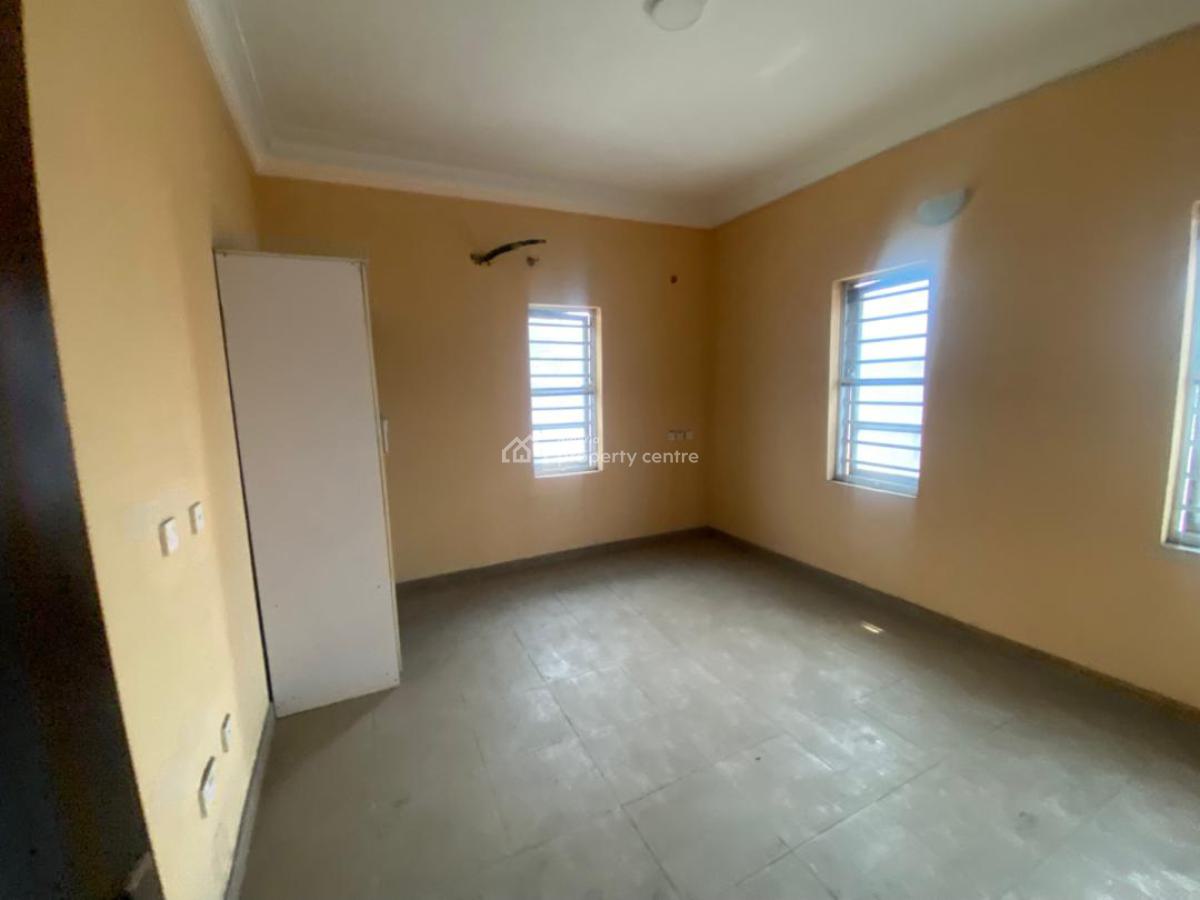 Fairly Used 3 Bedrooms Flat, Ikeja Gra, Ikeja, Lagos, Flat / Apartment for Sale