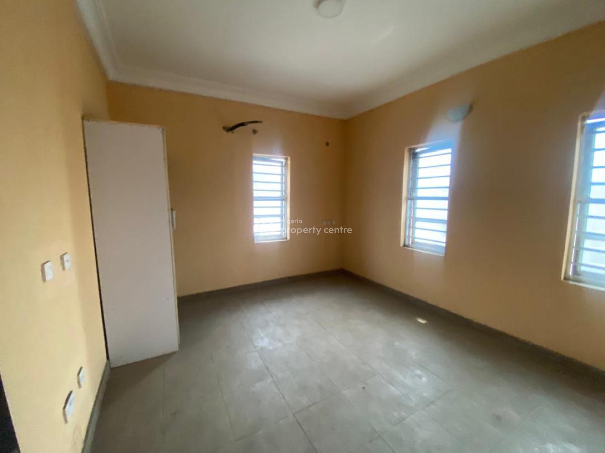 Fairly Used 3 Bedrooms Flat, Ikeja Gra, Ikeja, Lagos, Flat / Apartment for Sale