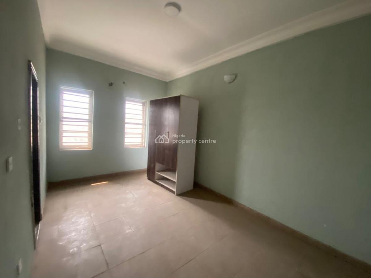 Fairly Used 3 Bedrooms Flat, Ikeja Gra, Ikeja, Lagos, Flat / Apartment for Sale