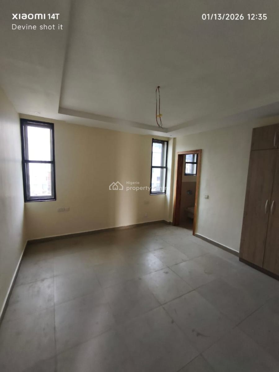 Brand New Luxury 3 and 2 Bedroom Flats, Off Admiralty Way, Lekki Phase 1, Lekki, Lagos, Flat / Apartment for Sale