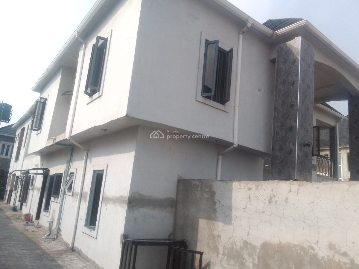 Spacious Luxury 2 Bedroom Flat with Excellent Features, Newtown Estate Road, Ogombo, Ajah, Lagos, Flat / Apartment for Rent
