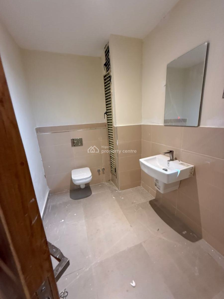 Fully Serviced 3 Bedroom Apartment with Bq, in an Estate, Lekki Phase 1, Lekki, Lagos, Flat / Apartment for Rent