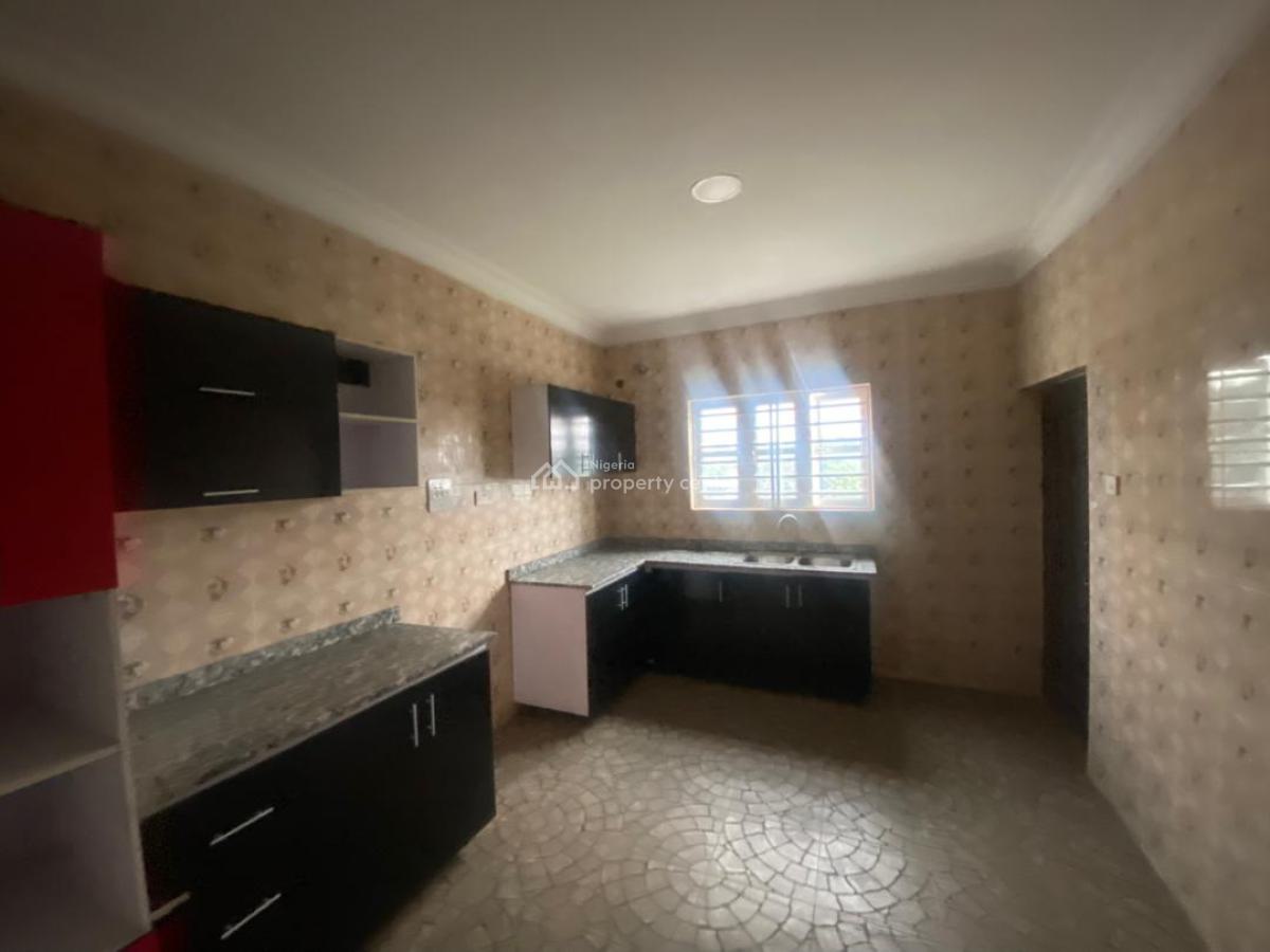 Fairly Used 3-bedroom Flat, Ikeja Gra, Ikeja, Lagos, Flat / Apartment for Rent