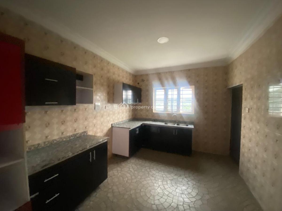 Fairly Used 3-bedroom Flat, Ikeja Gra, Ikeja, Lagos, Flat / Apartment for Rent