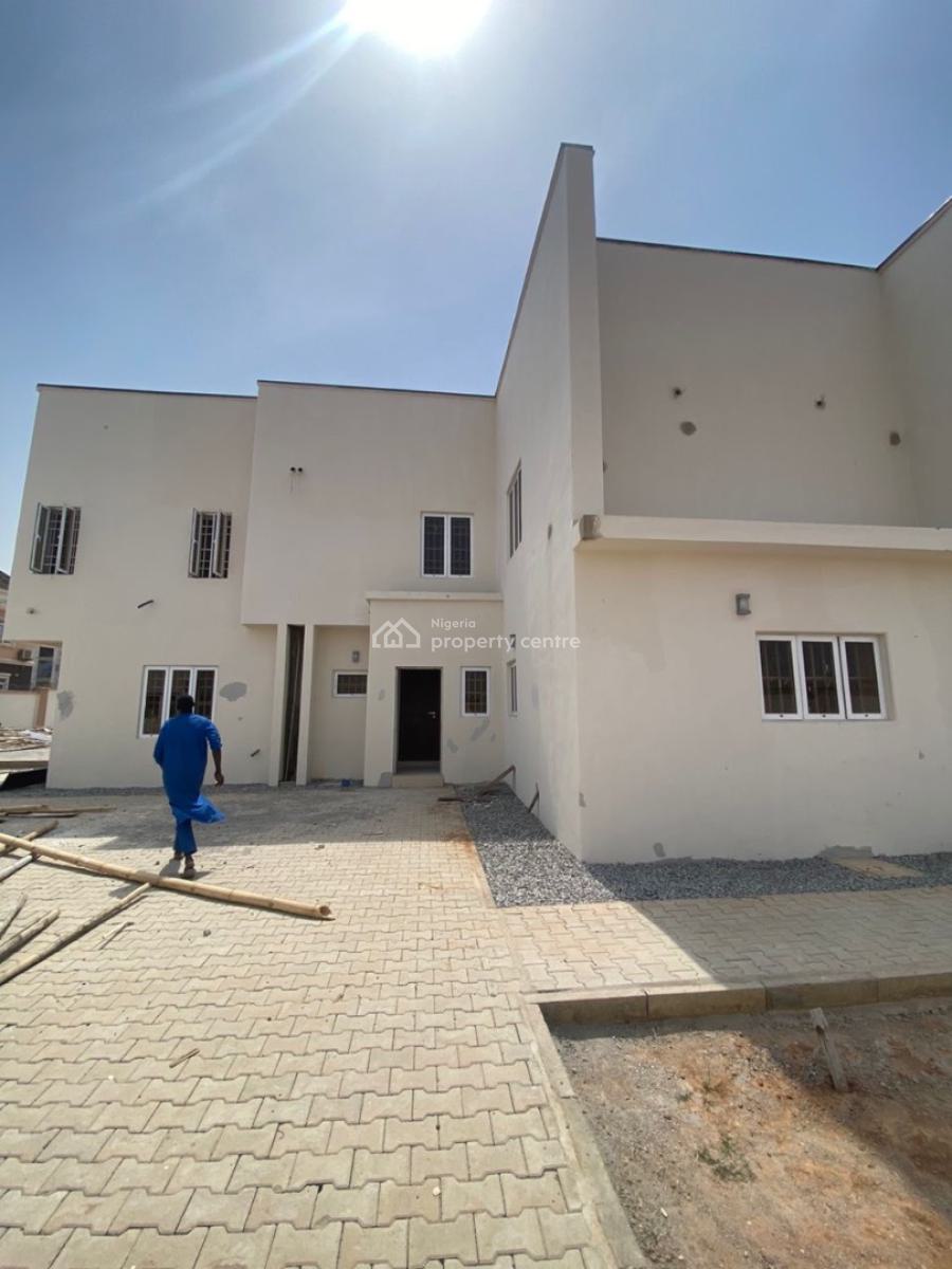 3 Bedroom Block of Flat, Serene, Wuye, Abuja, Block of Flats for Sale