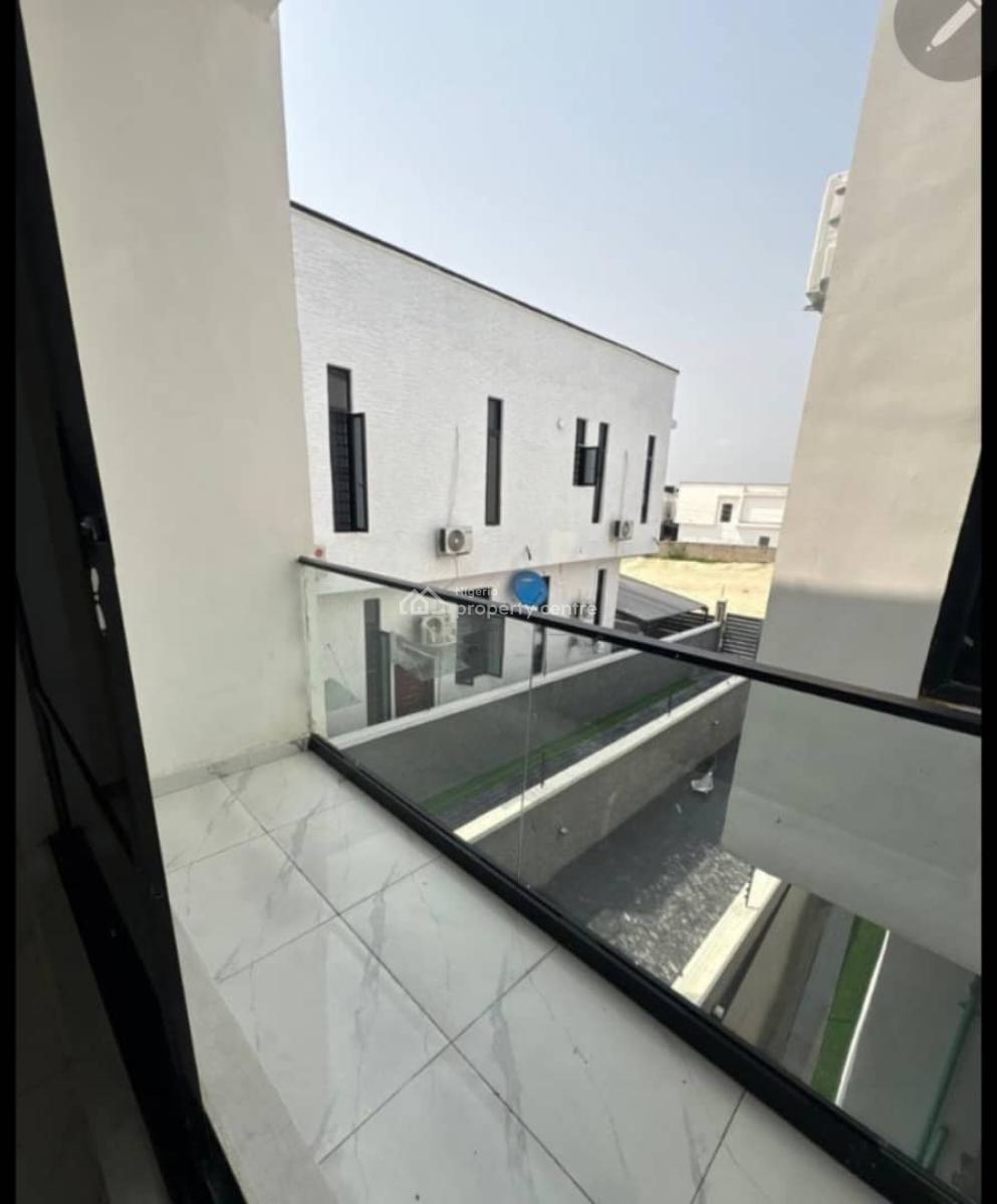 Luxury 4 Bedroom Maisonette Apartment, Lekki Phase 1, Lekki, Lagos, Flat / Apartment for Rent