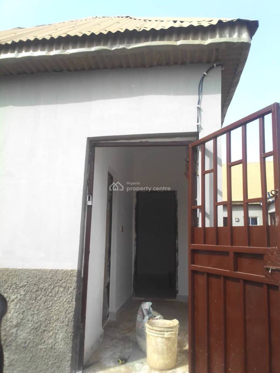 Self Contained Apartment, Sauka Opposite Immigration Hq, Kyami, Abuja, Self Contain (single Rooms) for Rent