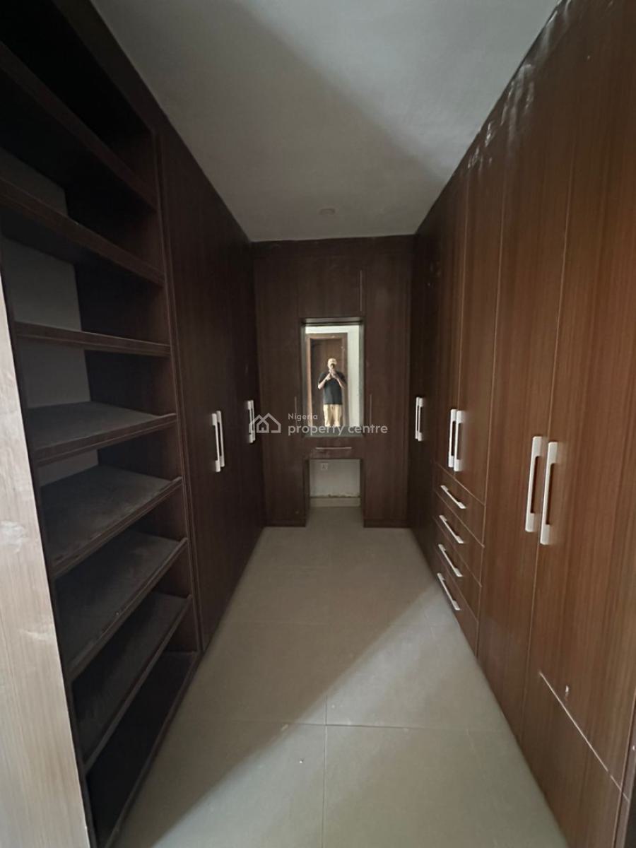 Massive 6 Bedrooms Fully Detached Duplex 4 Living Rooms,2 Rooms Bq, Wuye, Abuja, Detached Duplex for Sale