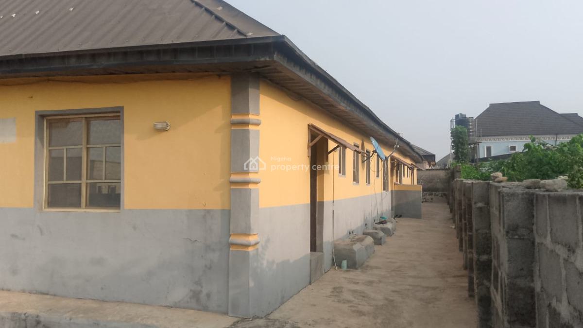 5 Units of Mini Flat, Ginti, Ikorodu, Lagos, Block of Flats for Sale