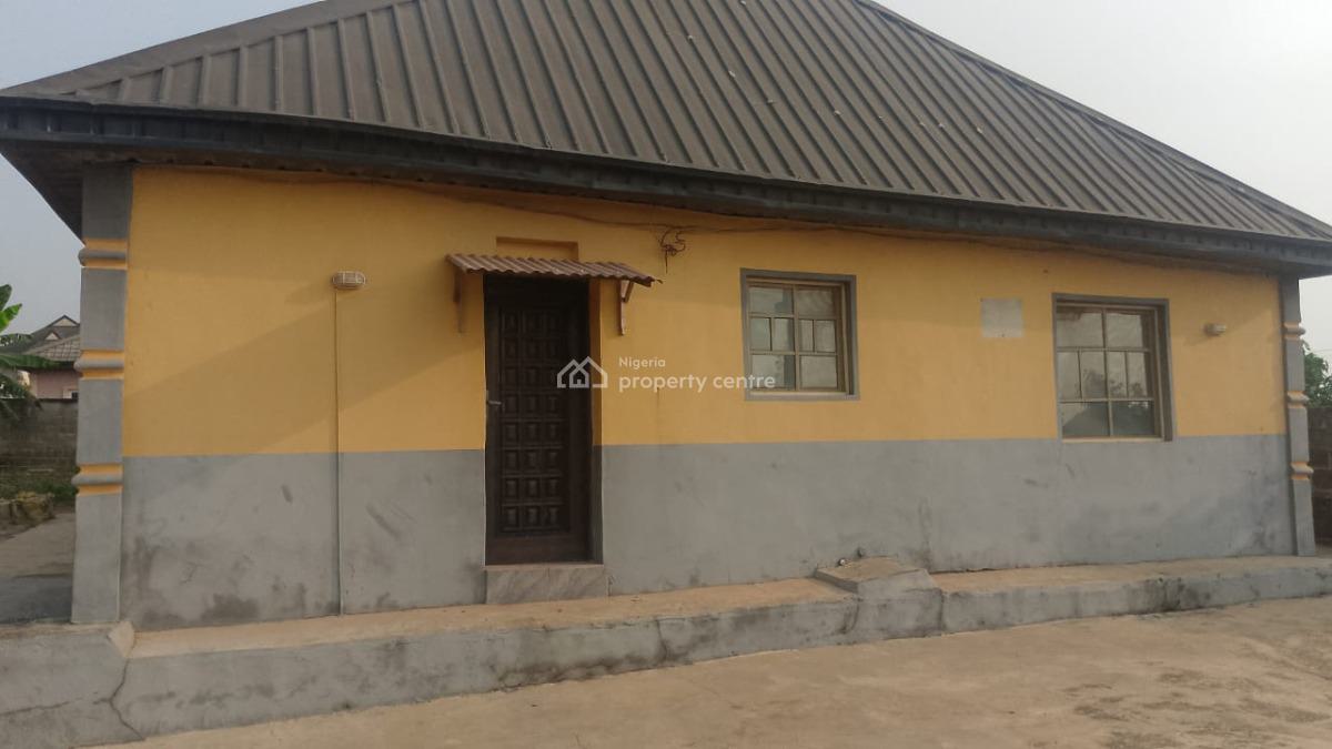 5 Units of Mini Flat, Ginti, Ikorodu, Lagos, Block of Flats for Sale