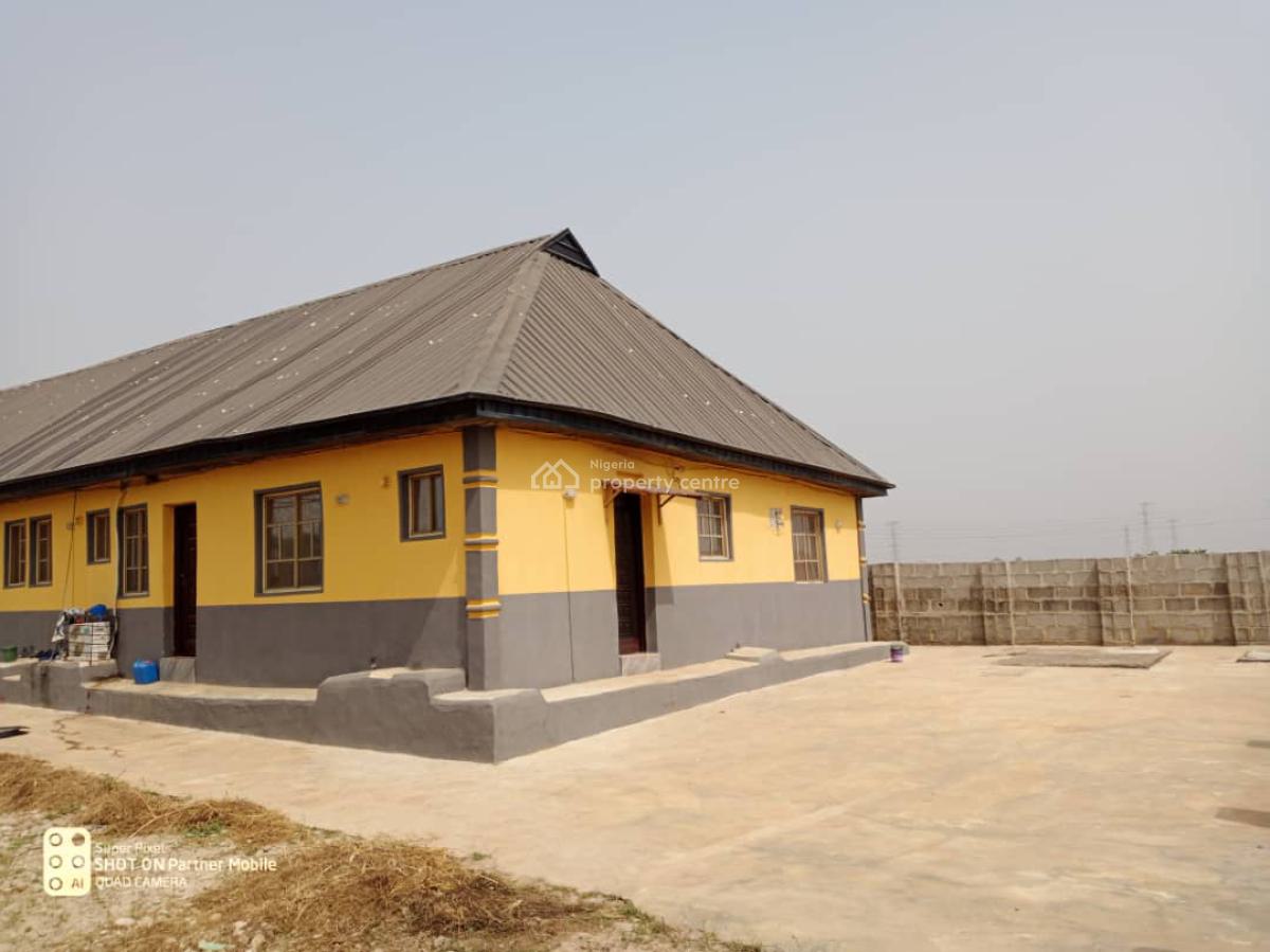 5 Units of Mini Flat, Ginti, Ikorodu, Lagos, Block of Flats for Sale