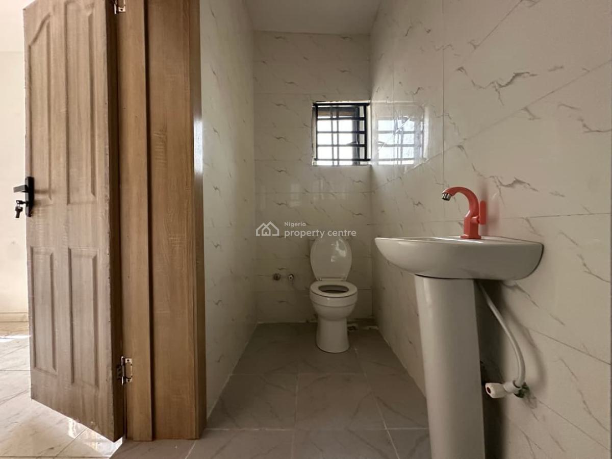 Nice and Standard 3 Bedroom Apartment with Visitors Toilet, Ilasan, Ikate, Lekki, Lagos, Flat / Apartment for Rent