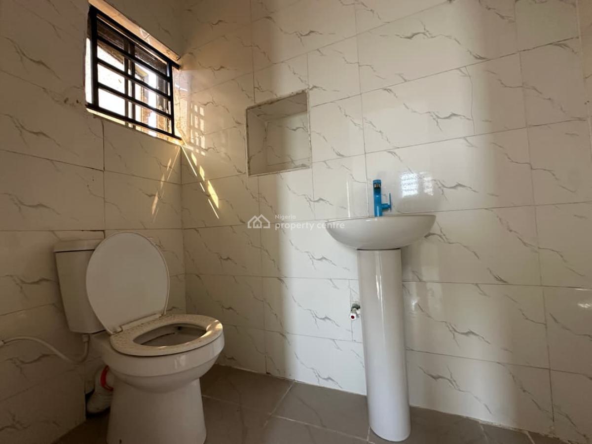 Nice and Standard 3 Bedroom Apartment with Visitors Toilet, Ilasan, Ikate, Lekki, Lagos, Flat / Apartment for Rent