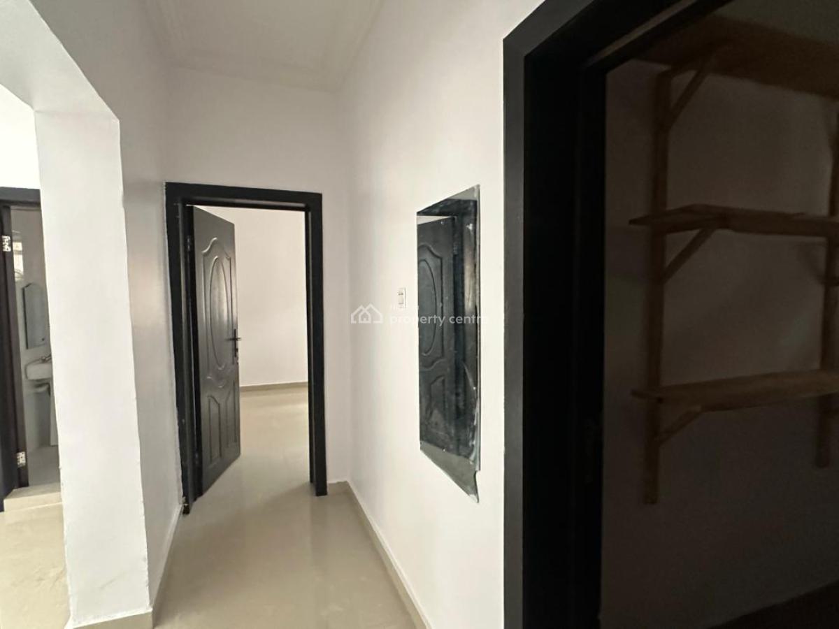 2 Bedroom Flat, Off International Airport Road Ajao Estate, Isolo, Lagos, Flat / Apartment for Rent