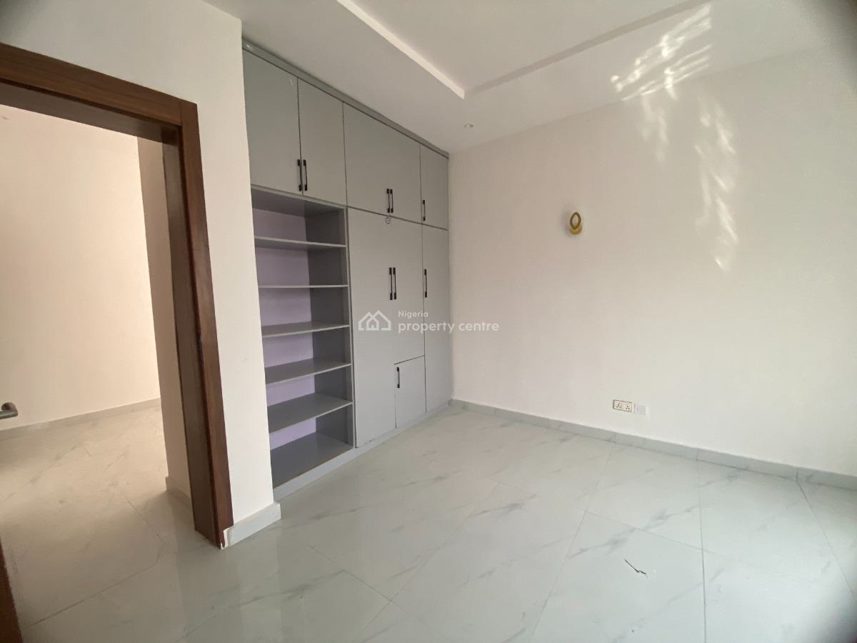 Luxury 2 Bedrooms Apartment, Lekki Phase 1, Lekki, Lagos, Flat / Apartment for Sale