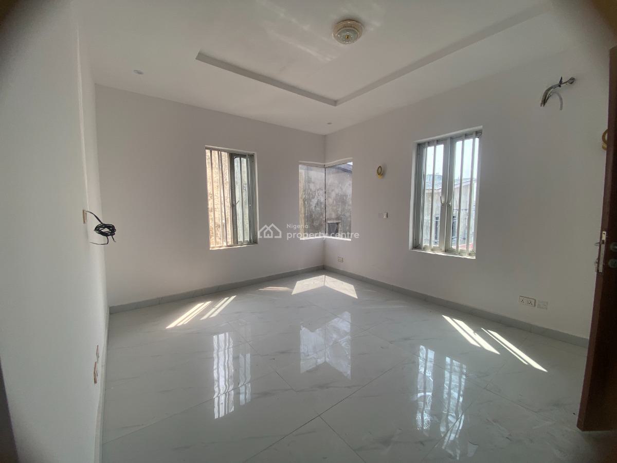 Luxury 2 Bedrooms Apartment, Lekki Phase 1, Lekki, Lagos, Flat / Apartment for Sale