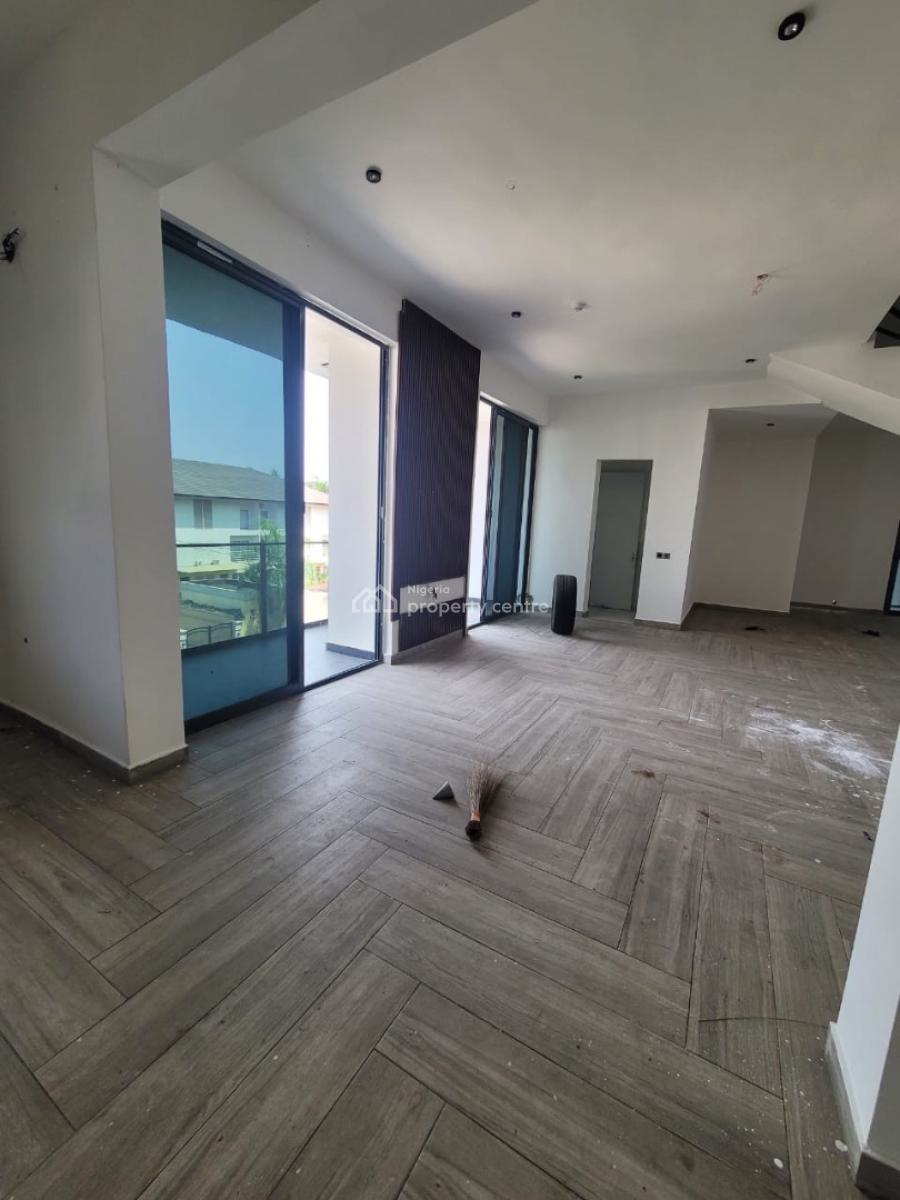 4 Bedroom Maisonette, Off Admiralty Way, Lekki Phase 1, Lekki, Lagos, House for Rent