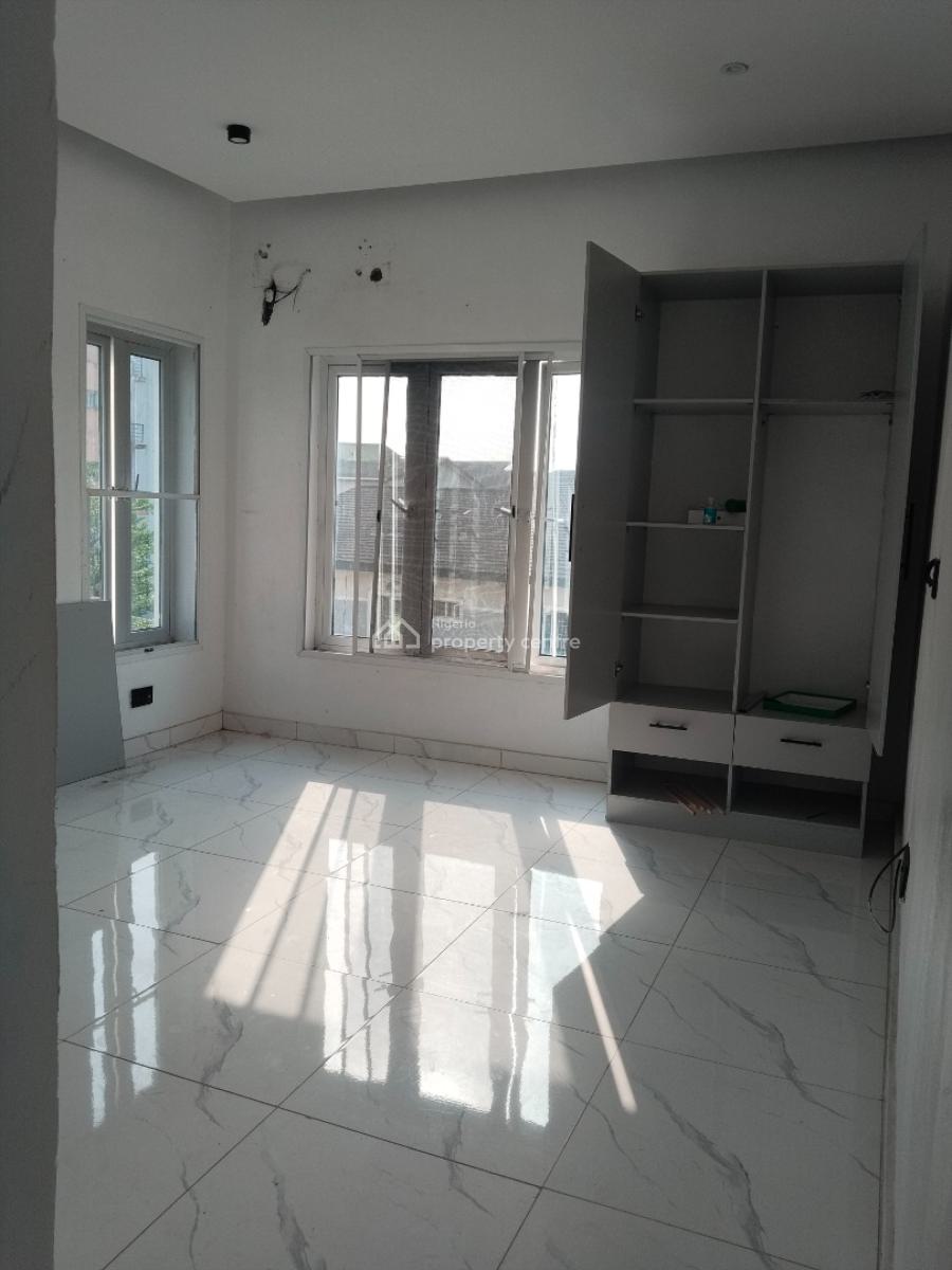 Nice 2 Bedroom Flat, Behind Ap Filling Station, Ikate Elegushi, Lekki, Lagos, Flat / Apartment for Rent