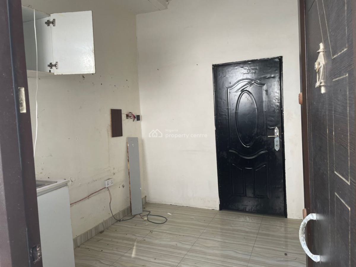 1 Bedroom Flat, London Estate, Osapa, Lekki, Lagos, Mini Flat (room and Parlour) for Rent
