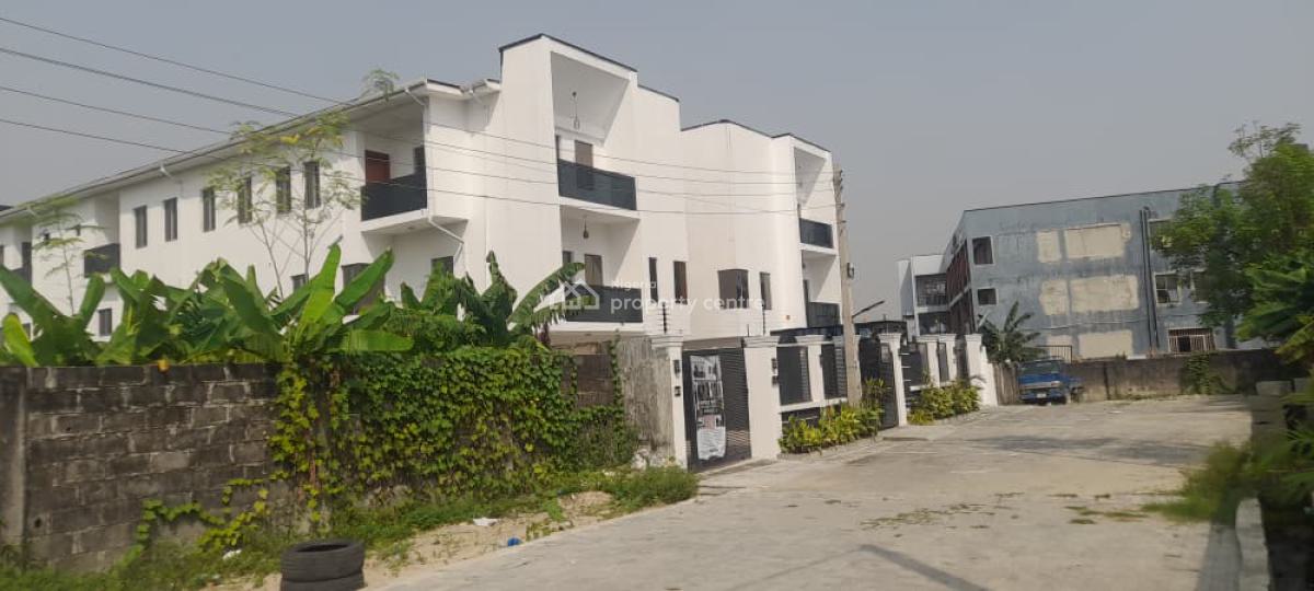 3 Bedroom with Bq, Abraham Adesanya, Ajah, Lagos, Flat / Apartment for Sale