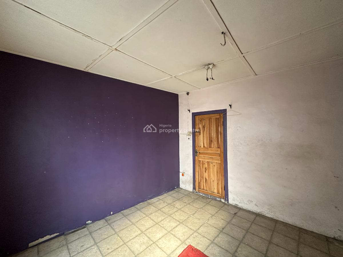 1 Bedroom, 2, Ogunsola Street, Ikosi, Ketu, Lagos, Mini Flat (room and Parlour) for Rent