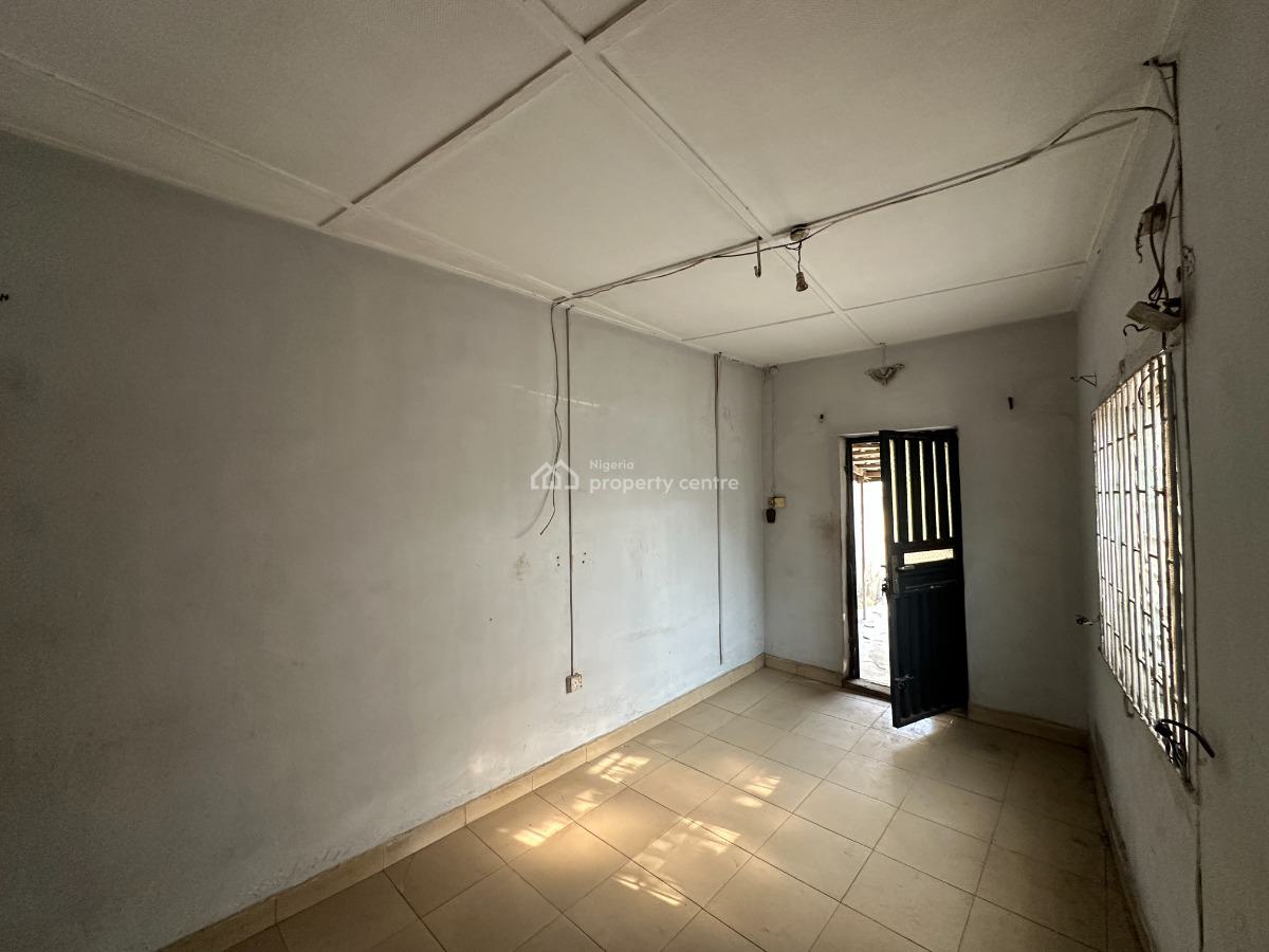1 Bedroom, 2, Ogunsola Street, Ikosi, Ketu, Lagos, Mini Flat (room and Parlour) for Rent