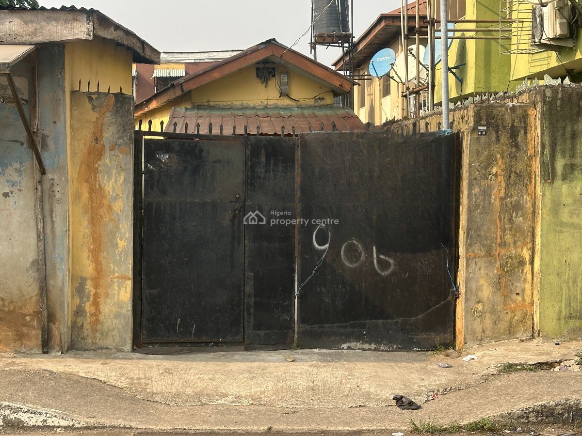 1 Bedroom, 2, Ogunsola Street, Ikosi, Ketu, Lagos, Mini Flat (room and Parlour) for Rent