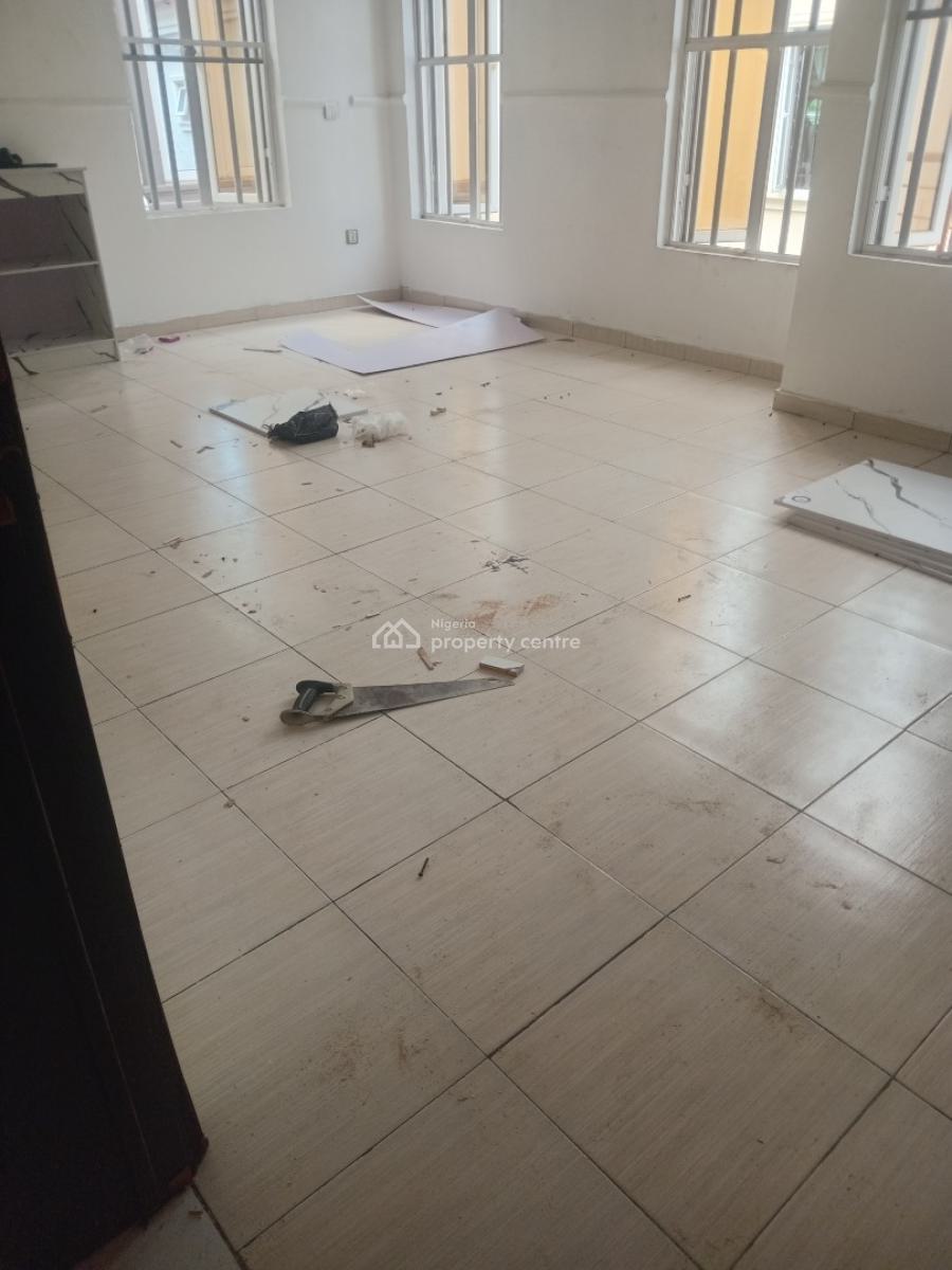 a Luxurious Standard Masterbed with Studio Kitchen and Separate Prepai, Chevron Drive,  Bera Estate, Lekki, Lagos, Self Contain (single Rooms) for Rent