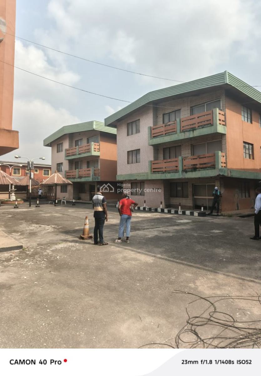 Land with Building, Fola Agoro, Yaba, Lagos, Commercial Land for Sale