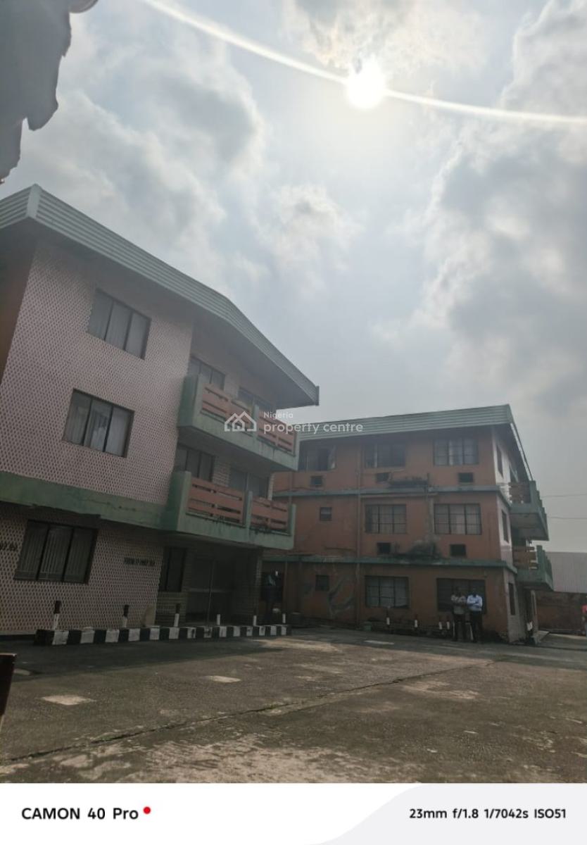 Land with Building, Fola Agoro, Yaba, Lagos, Commercial Land for Sale