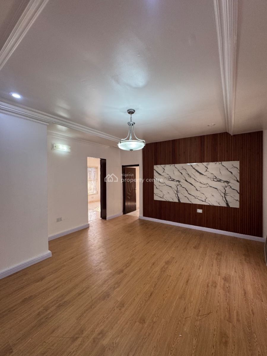 Spacious Three (3) Bedroom Apartment, Lekki Phase 1, Lekki, Lagos, Flat / Apartment for Rent