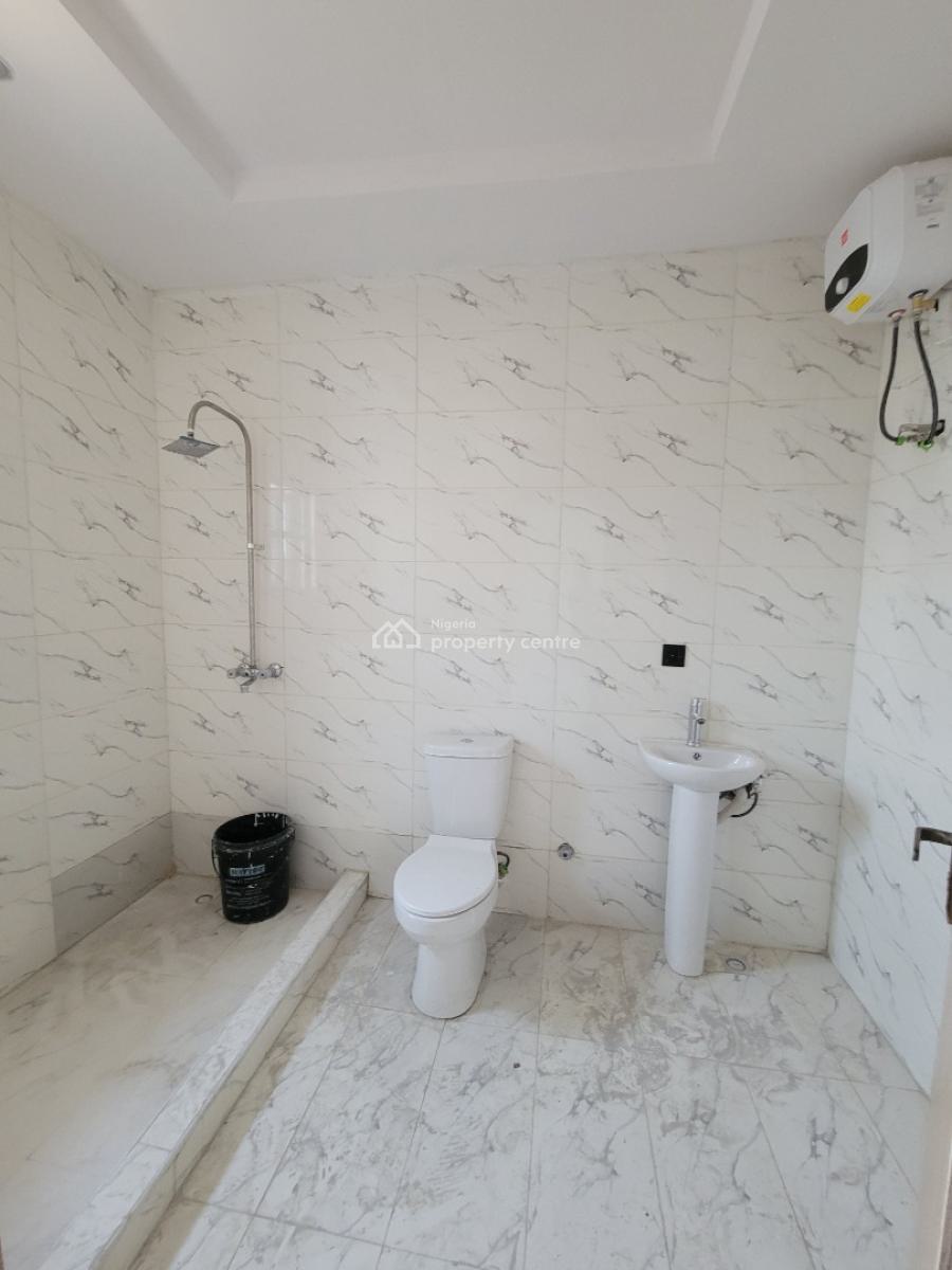 Newly Built Fully Serviced 3 Bedroom Apartment (penthouse), Lekki Phase 1, Lekki, Lagos, Flat / Apartment for Rent