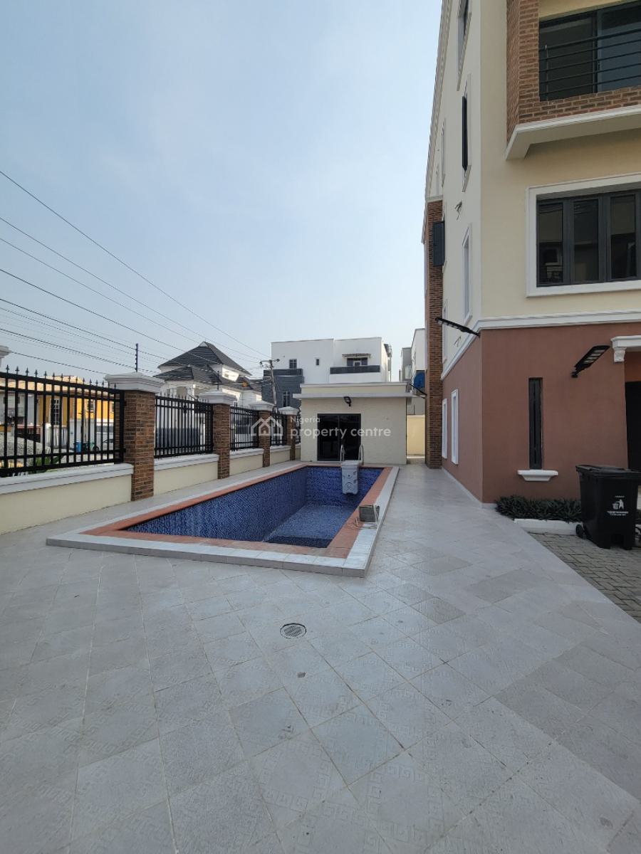 Newly Built Fully Serviced 3 Bedroom Apartment (penthouse), Lekki Phase 1, Lekki, Lagos, Flat / Apartment for Rent