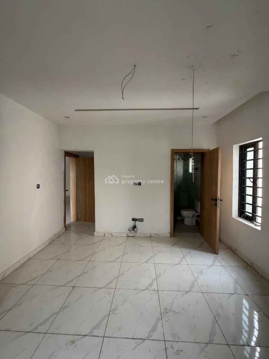 Well Built 3 Bedroom Apartment, Ologolo, Lekki, Lagos, Flat / Apartment for Sale