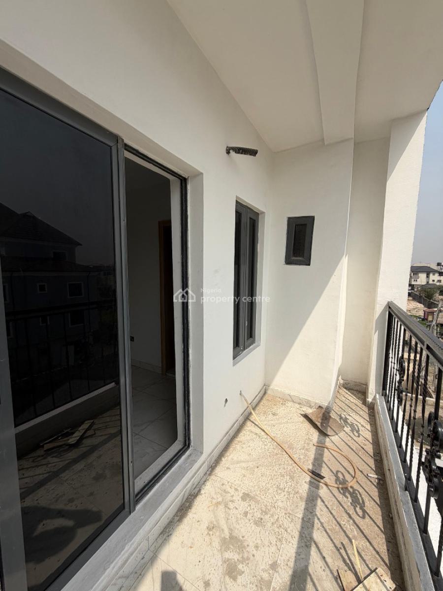 Well Built 3 Bedroom Apartment, Ologolo, Lekki, Lagos, Flat / Apartment for Sale