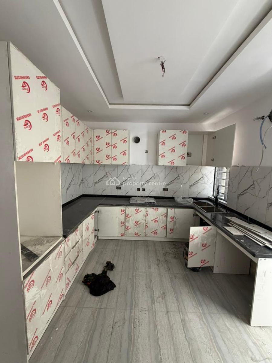 Luxury 2 Bedroom Apartment, Ologolo, Lekki, Lagos, Flat / Apartment for Sale